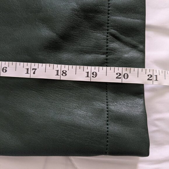 Anthropologie Crop Pants Women's Size 6 Forest Green Culottes Soft Faux Leather - Picture 12 of 13